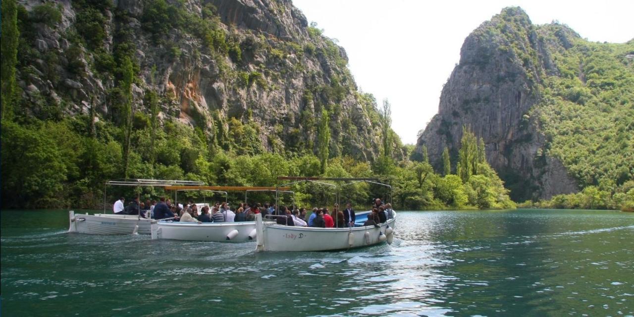 Family Beach Rooms Omis Exterior photo