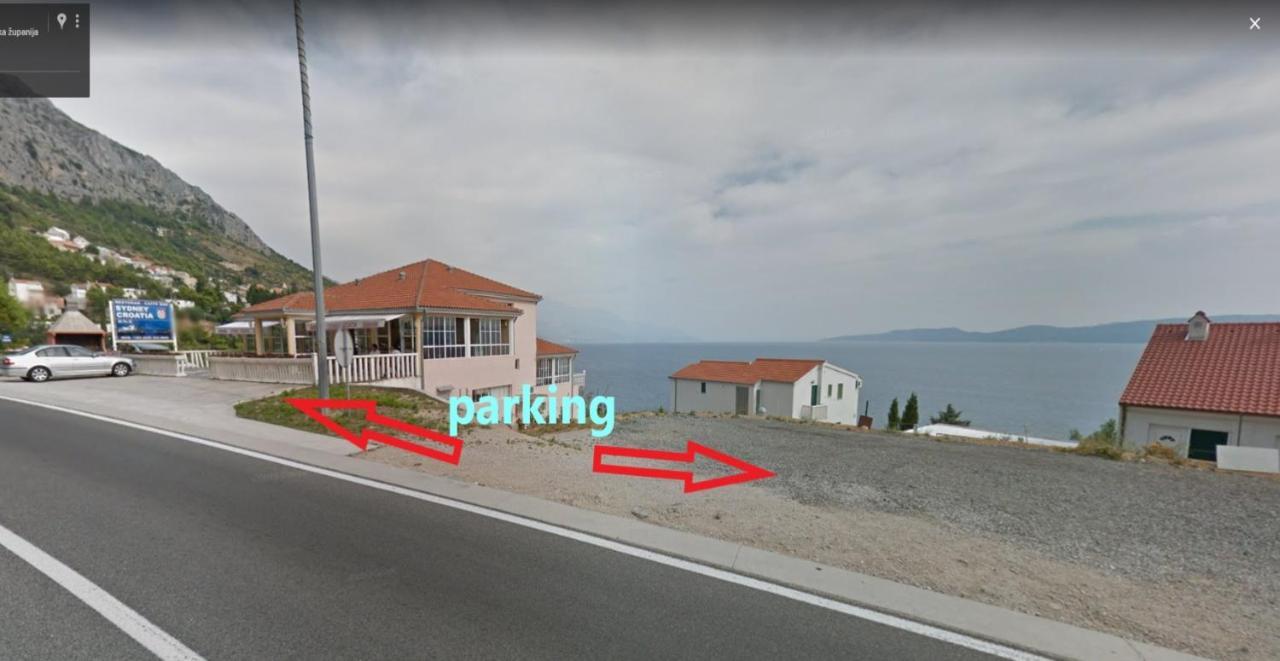 Family Beach Rooms Omis Exterior photo