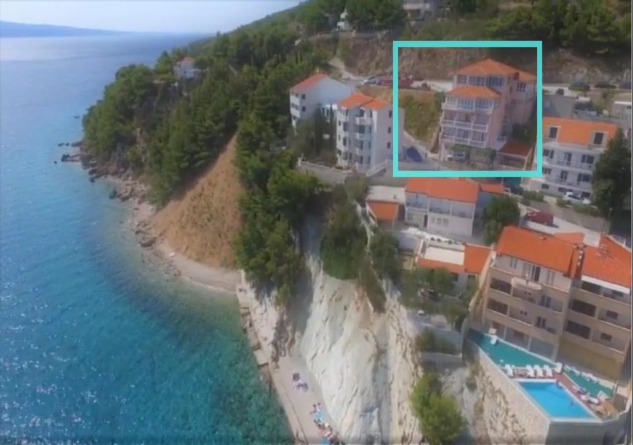 Family Beach Rooms Omis Exterior photo