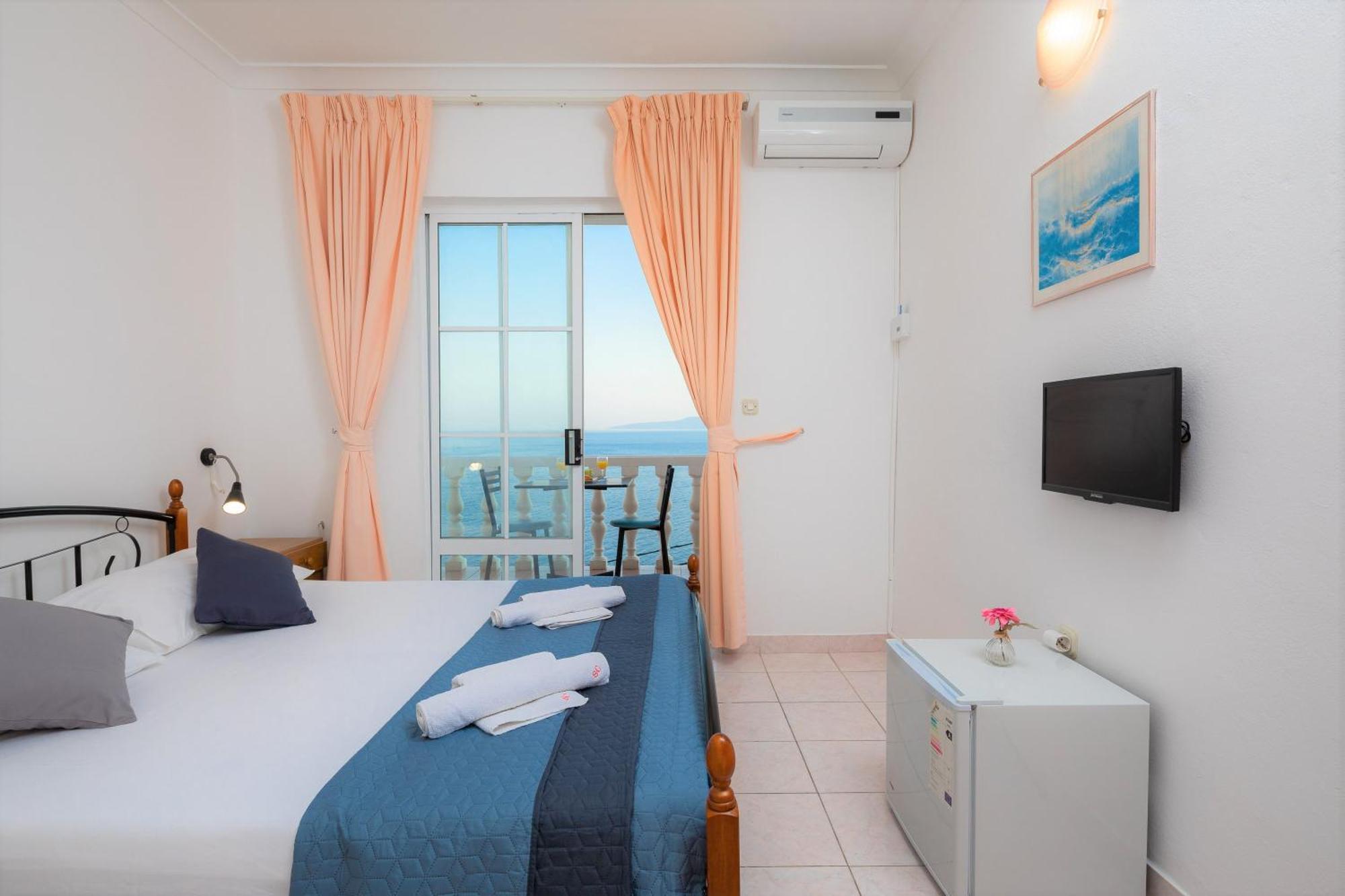 Family Beach Rooms Omis Room photo